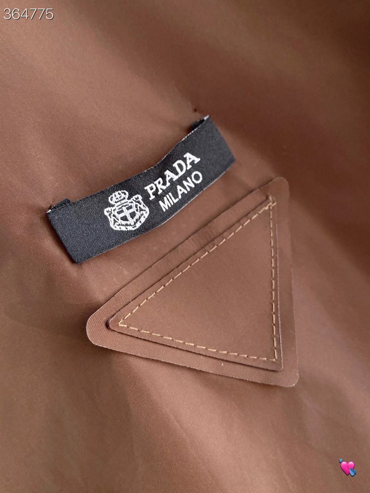 Prada 2026 Spring/Summer New Men's Fashion Hooded Casual Jacket
