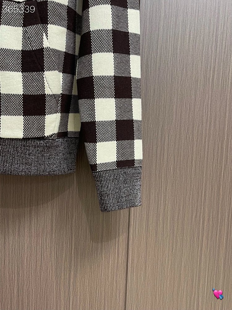 Louis Vuitton2026 New Men's Fashion Casual Letter Embroidery Color blocked Grid Knitted Hoodie卫衣