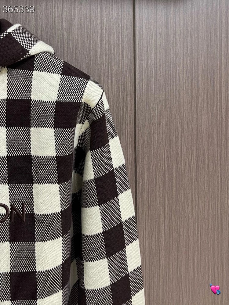 Louis Vuitton2026 New Men's Fashion Casual Letter Embroidery Color blocked Grid Knitted Hoodie卫衣
