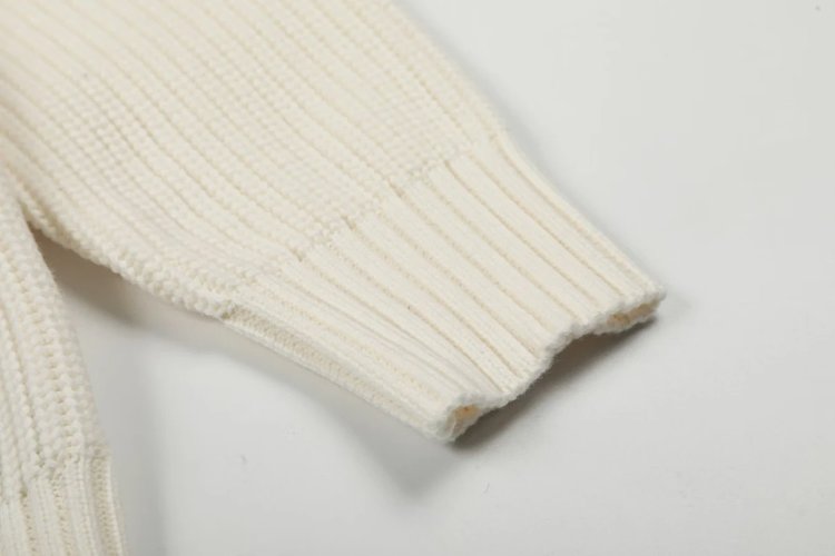 Ralph Lauren's new round neck embroidered knitted sweater