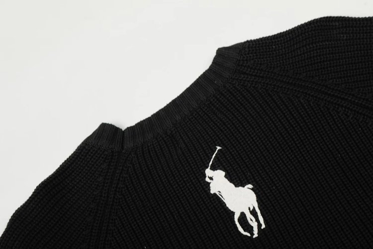 Ralph Lauren   New round neck embroidered knitted sweater