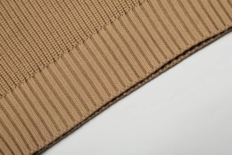 Ralph Lauren's new round neck embroidered knitted sweater