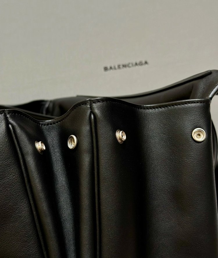 Balenciaga women's bag Rodeo calf leather handbag Kelly bag Postman bag Single shoulder armpit bag Big tote bag