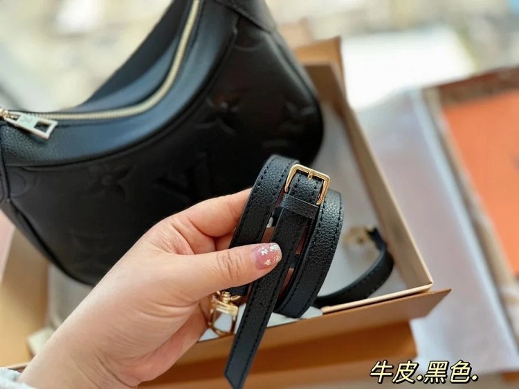 Louis Vuitton Underarm Bag Handheld Shoulder Cross Shoulder Leather Handbag