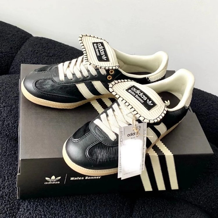 Adidas training shoes, casual shoes, board shoesWALES BONNER x adidas originals Samba Pony Tonal