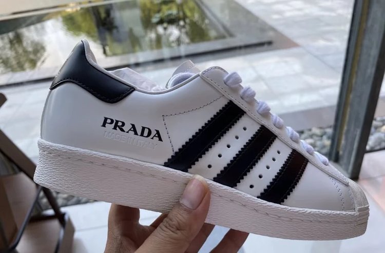 Adidas Shell Head Prada Co branded Board Shoes Sports and Leisure ShoesPRADA x adidas originals SUPERSTAR PUcollaboration edition 