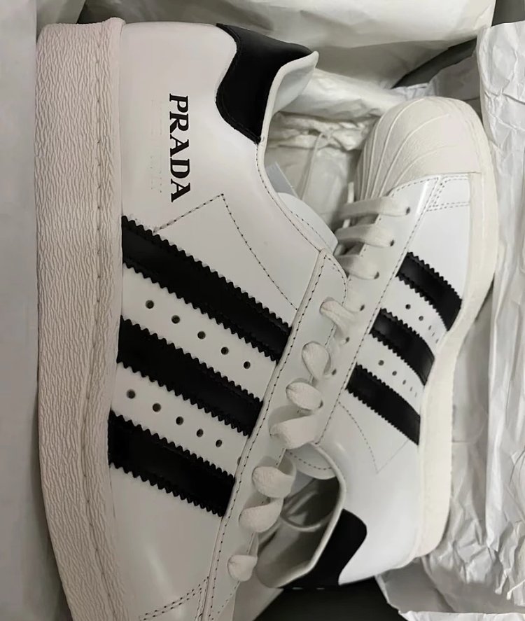 Adidas Shell Head Prada Co branded Board Shoes Sports and Leisure ShoesPRADA x adidas originals SUPERSTAR PUcollaboration edition 