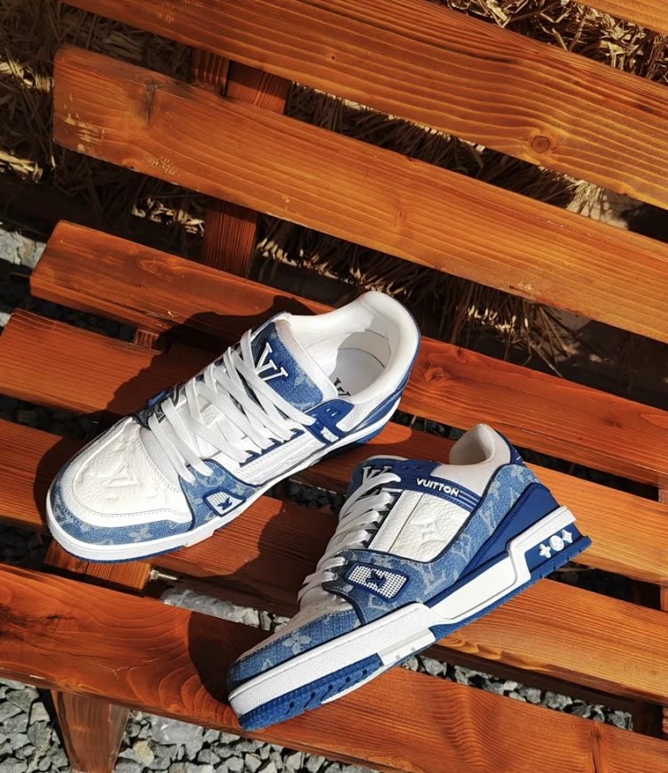 Louis VuittonLight luxury men's shoes, board shoes, trendy shoes, thick soled shoes, donkey shoes, low cut shoes, trendy low cut lifestyle casual shoes