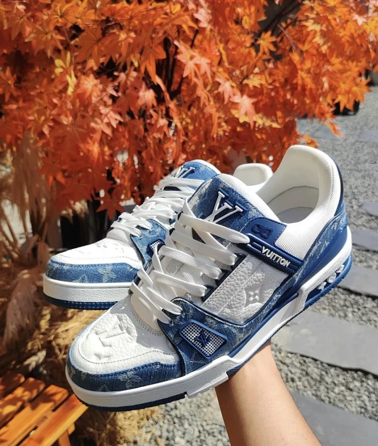 Louis VuittonLight luxury men's shoes, board shoes, trendy shoes, thick soled shoes, donkey shoes, low cut shoes, trendy low cut lifestyle casual shoes