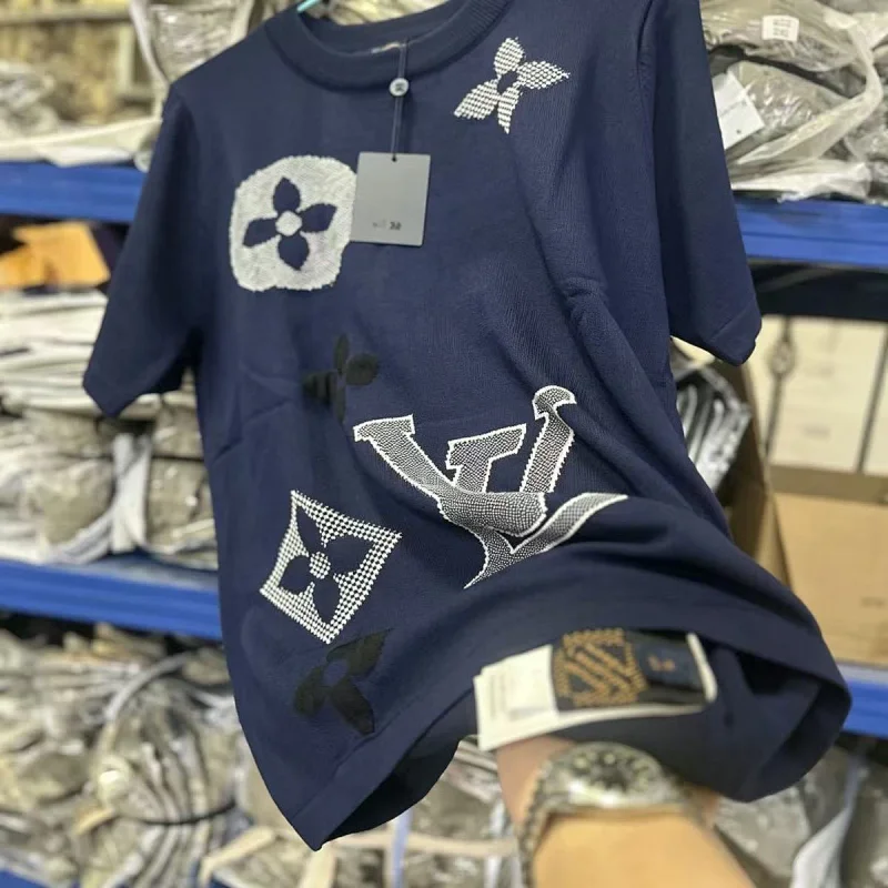 Louis Vuitton   Ligh