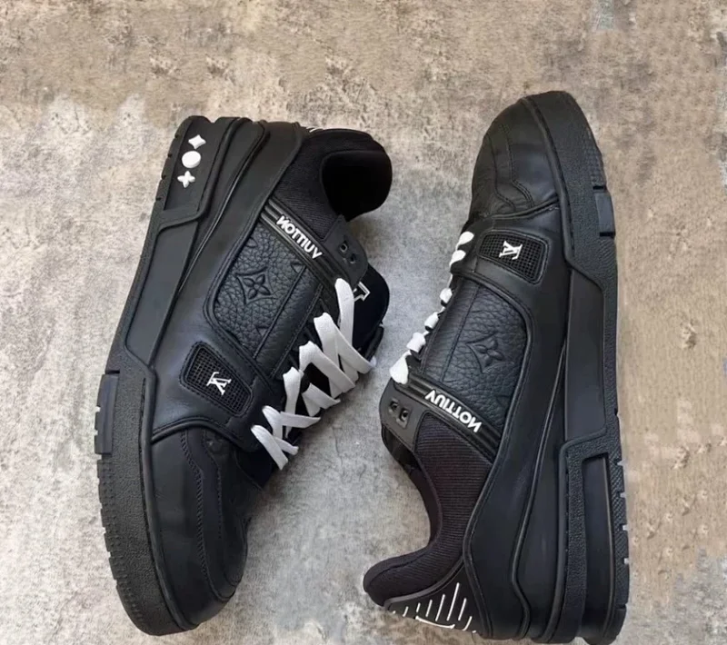 Louis Vuitton  Men's shoes, board shoes, trendy shoes, thick soled shoes, low cut casual shoes for daily life