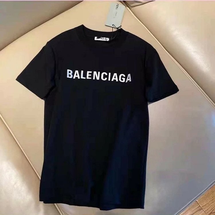 Parisian luxury short sleeved t-shirt for both men and women