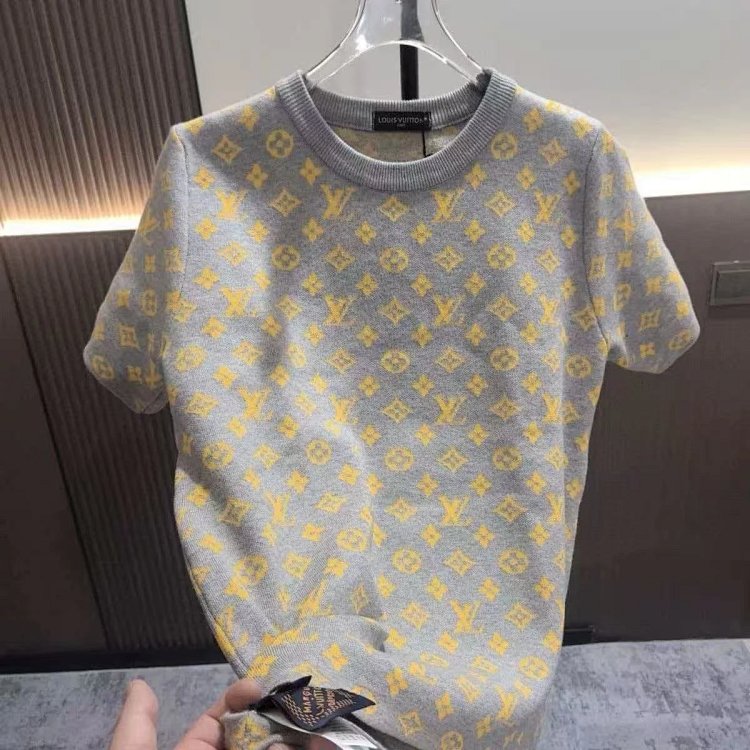 Louis Vuitton short sleeved T-shirt unisex knit top with half sleeves