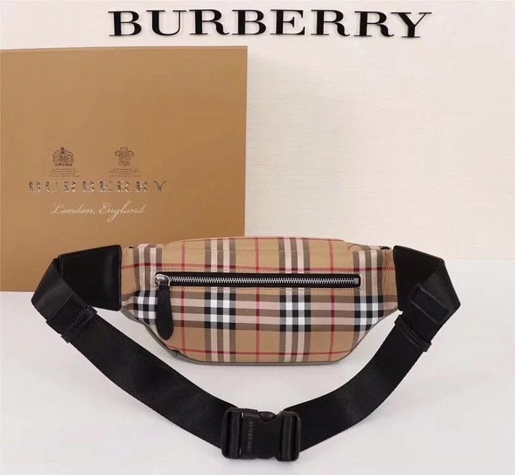 Burberry contrasting waist bag crossbody bag chest bag unisex