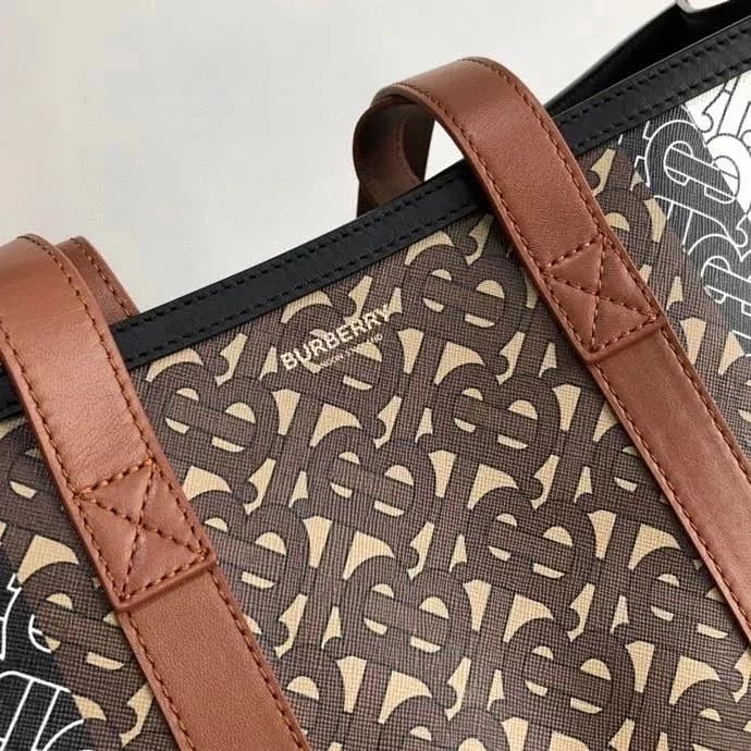 Burberry Original Tote Bag Shopping Bag Original Single Handbag Handbag Single Shoulder Crossbody Bag