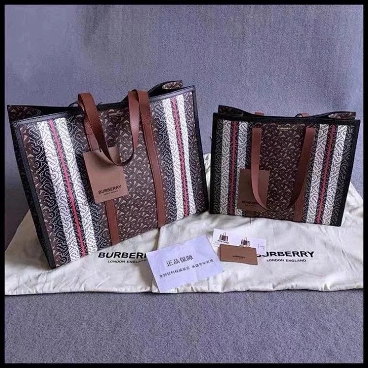 Burberry Original Tote Bag Shopping Bag Original Single Handbag Handbag Single Shoulder Crossbody Bag