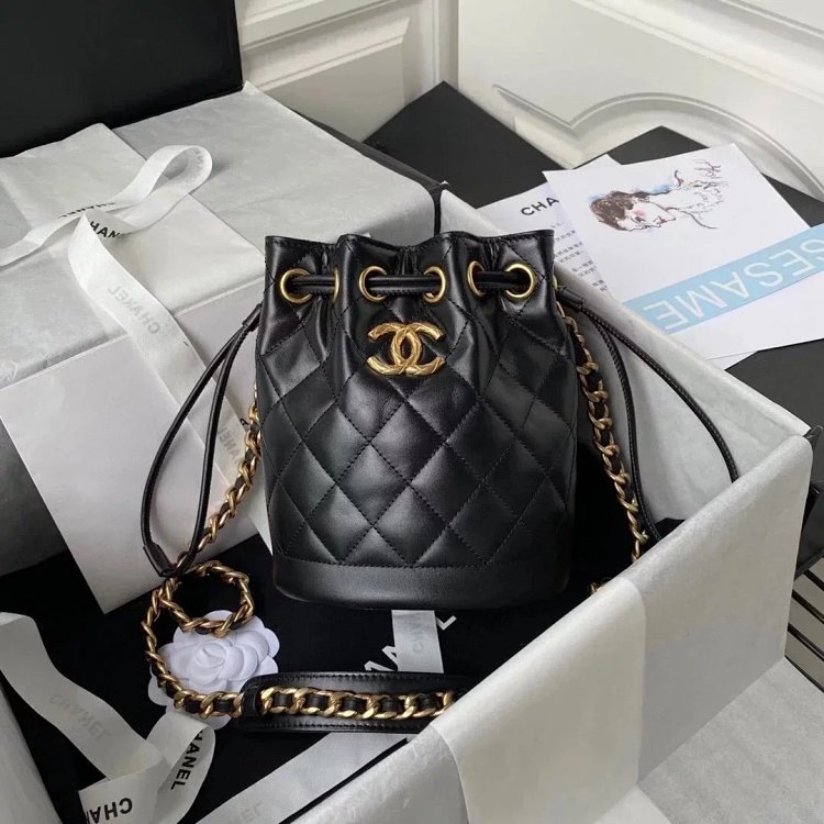 Chanel Retro Smooth 