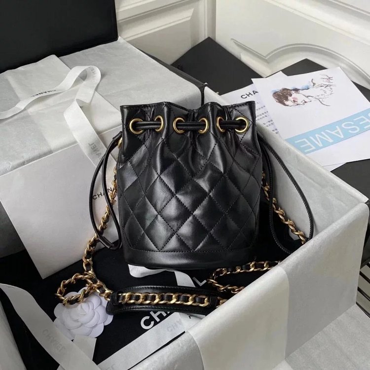 Chanel Retro Smooth Leather Drawstring Bucket Bag AS2716 Cross Carrying Women's Bag AS2716 Chanel Retro Smooth Leather Drawstring Bucket Bag Cross Carrying Women's Bag AS2716