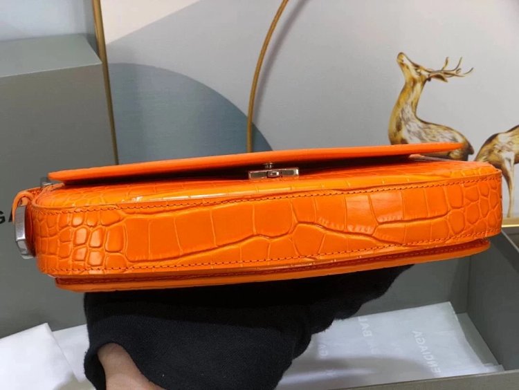 Balenciaga Crocodile Pattern Head Layer Calfskin Single Shoulder Handheld Underarm Bag Women's Bag