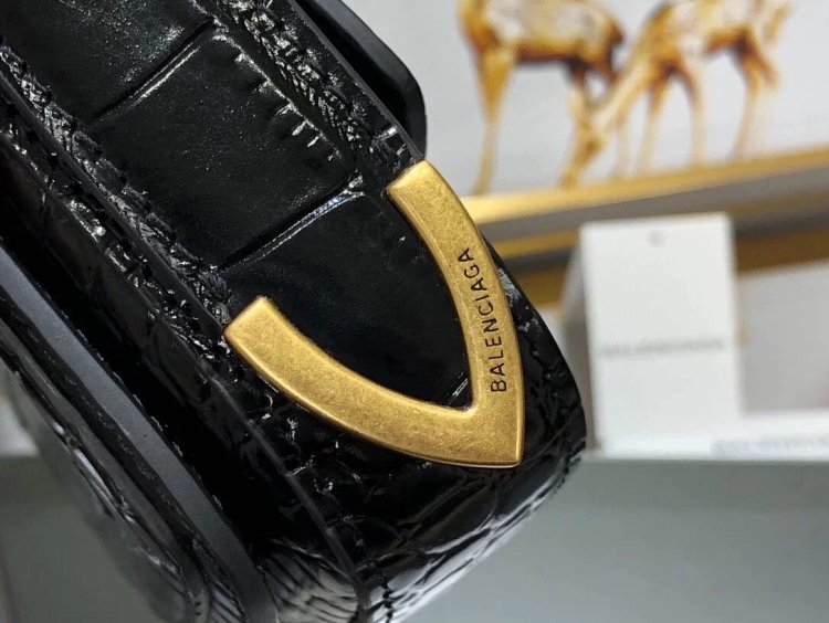 Balenciaga Crocodile Pattern Head Layer Calfskin Single Shoulder Handheld Underarm Bag Women's Bag