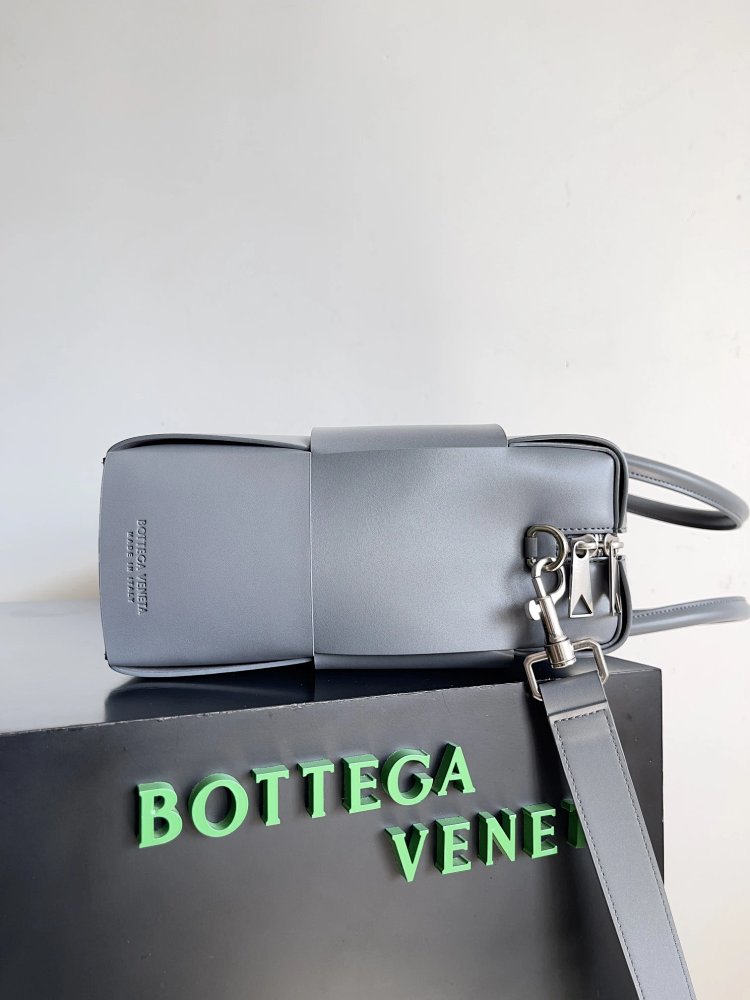 Bottega Veneta Large Grid Knitted Men's briefcase