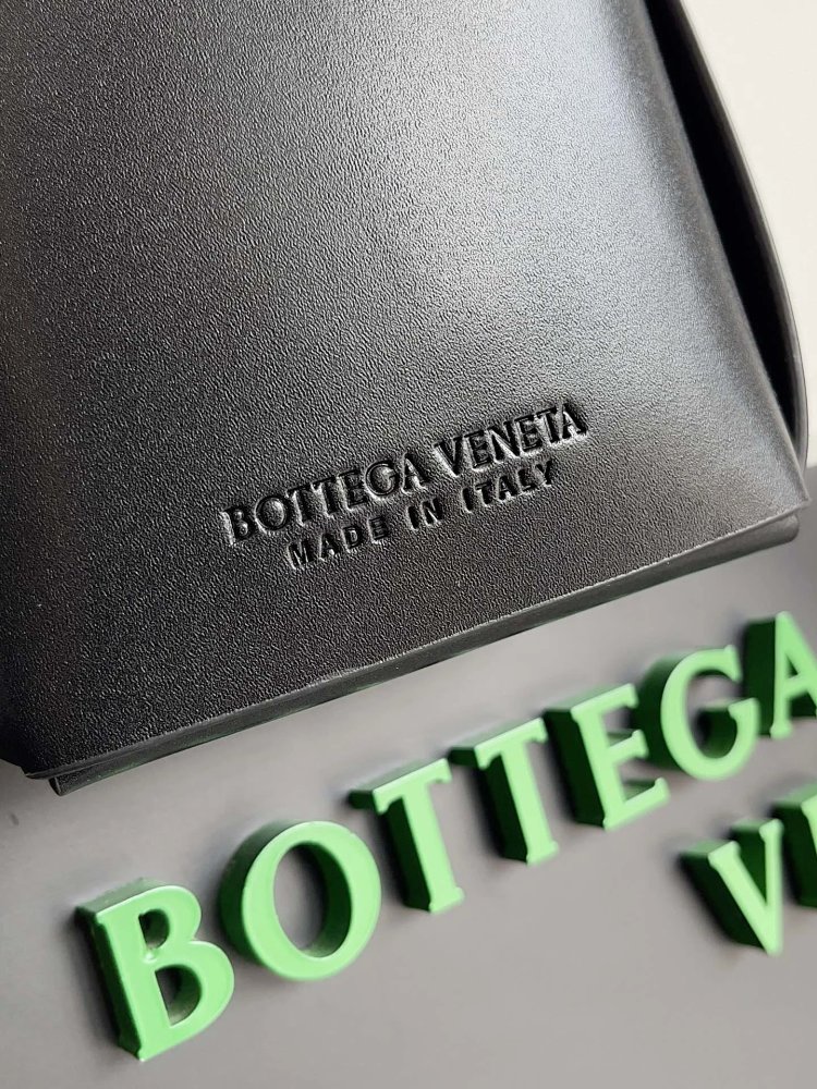 Bottega Veneta Large Grid Knitted Men's briefcase