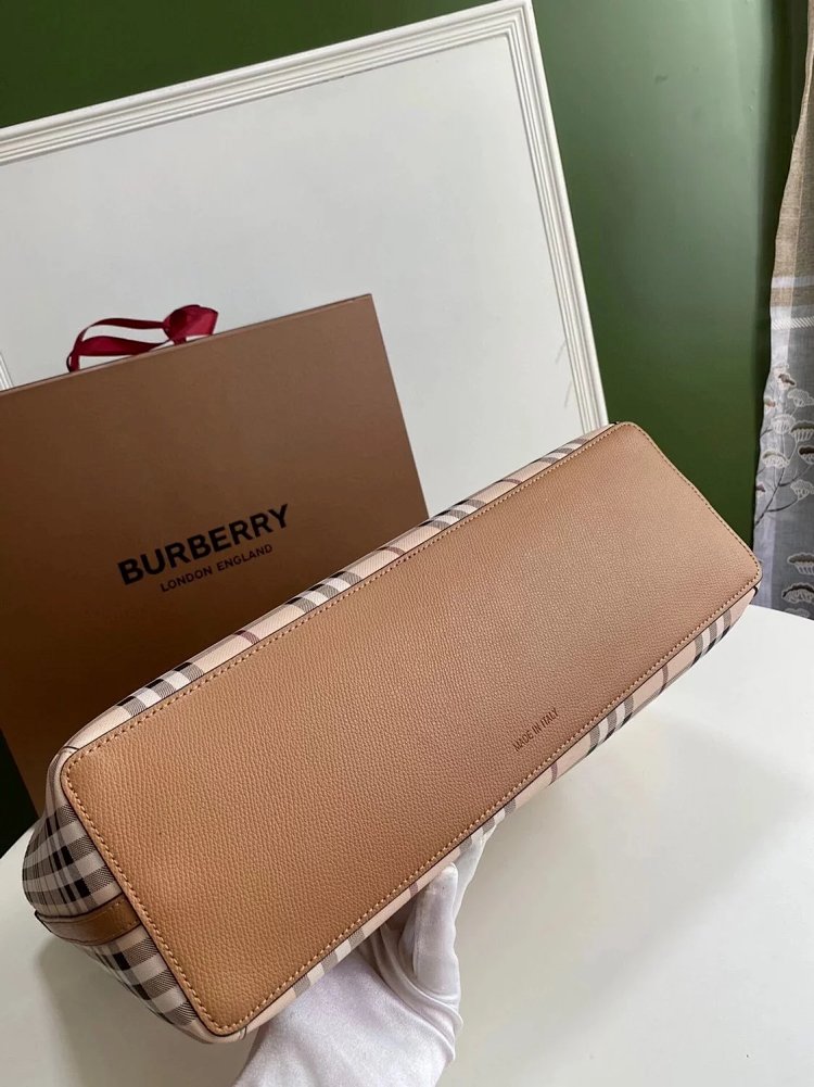 Burberry Classic Double sided Shopping Bag Lightweight Large Capacity Handbag Tote Bag Women's Bag Canvas Bag Shoulder Bag