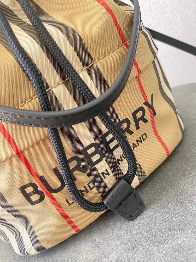 Burberry storage classic plaid canvas bucket bag drawstring bag