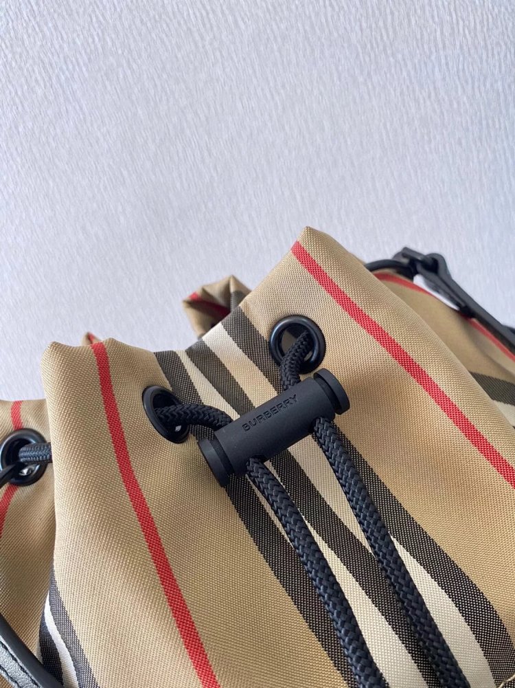 Burberry storage classic plaid canvas bucket bag drawstring bag