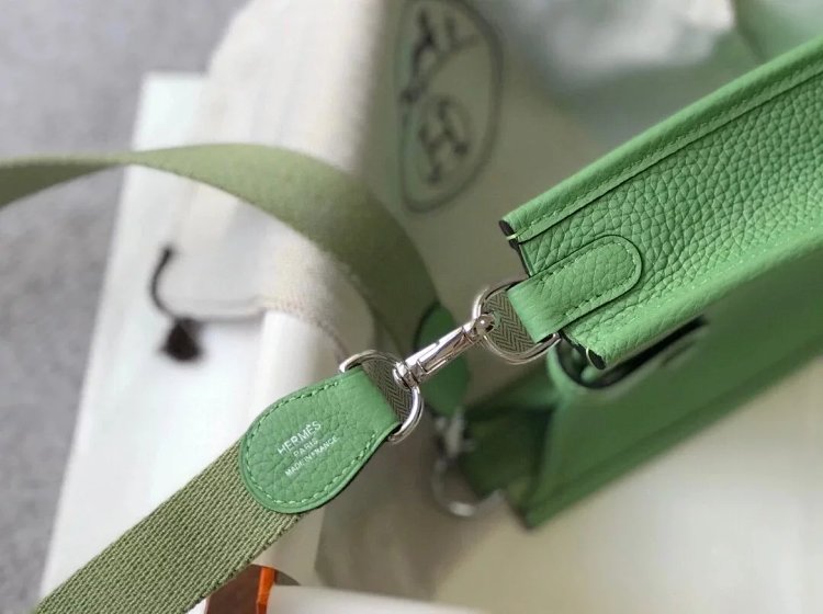 Hermes mini calf leather hollow shoulder crossbody buckle women's bag
