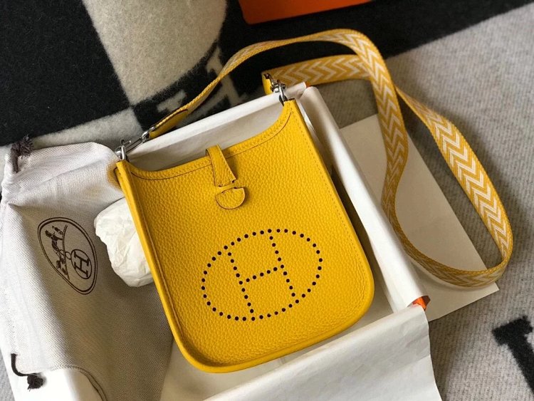 Hermes mini calf leather hollow shoulder crossbody buckle women's bag