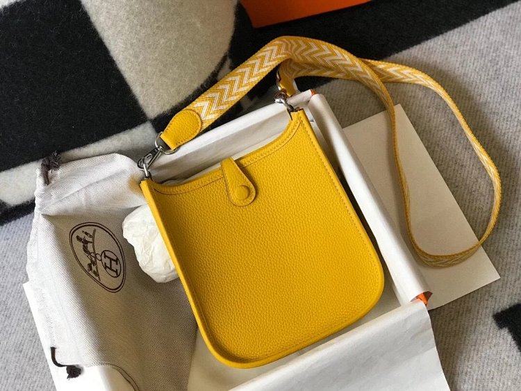 Hermes mini calf leather hollow shoulder crossbody buckle women's bag
