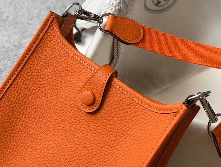 Hermes mini calf leather hollow shoulder crossbody buckle women's bag