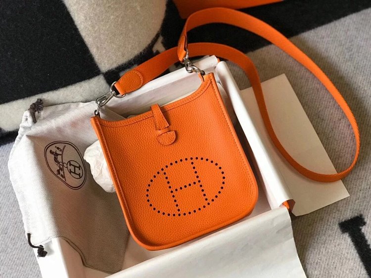 Hermes mini calf leather hollow shoulder crossbody buckle women's bag