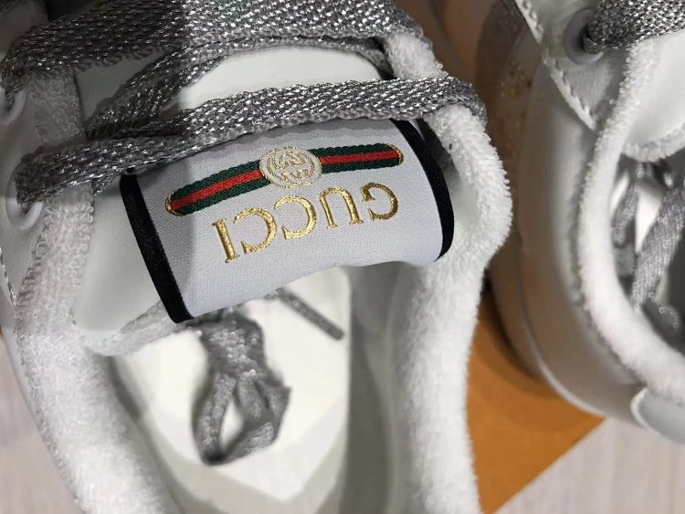 GUCCI dirty shoes, white rhinestone style fashionable board shoes