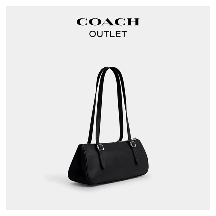 coach  Classic baguette bag with shiny leather design for underarm bag