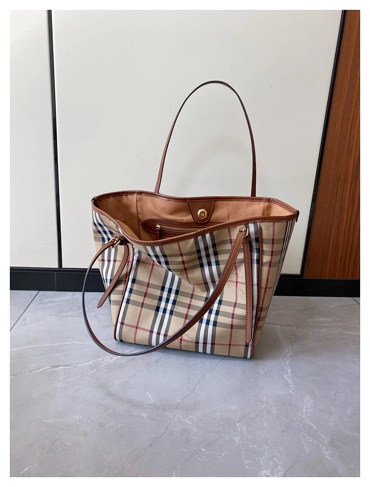 Burberry plaid pattern tote bag