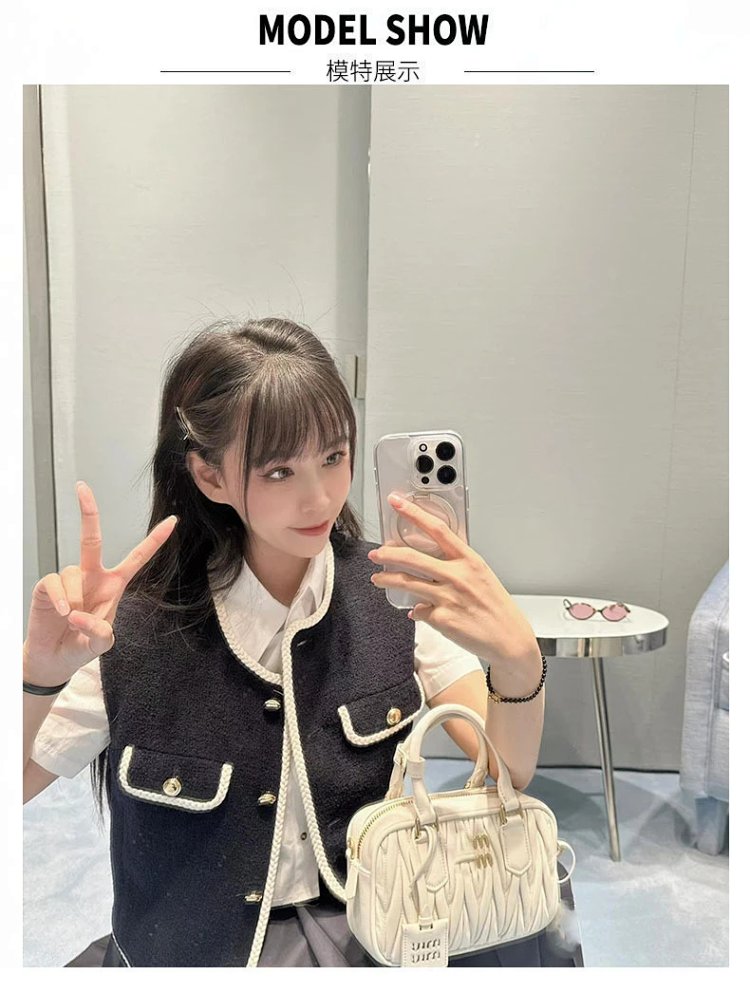 miumiu  Retro leather crossbody bag