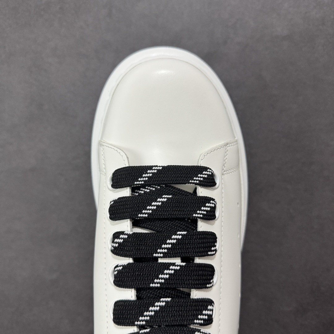 Alexander McQueen Sneaker SH528145