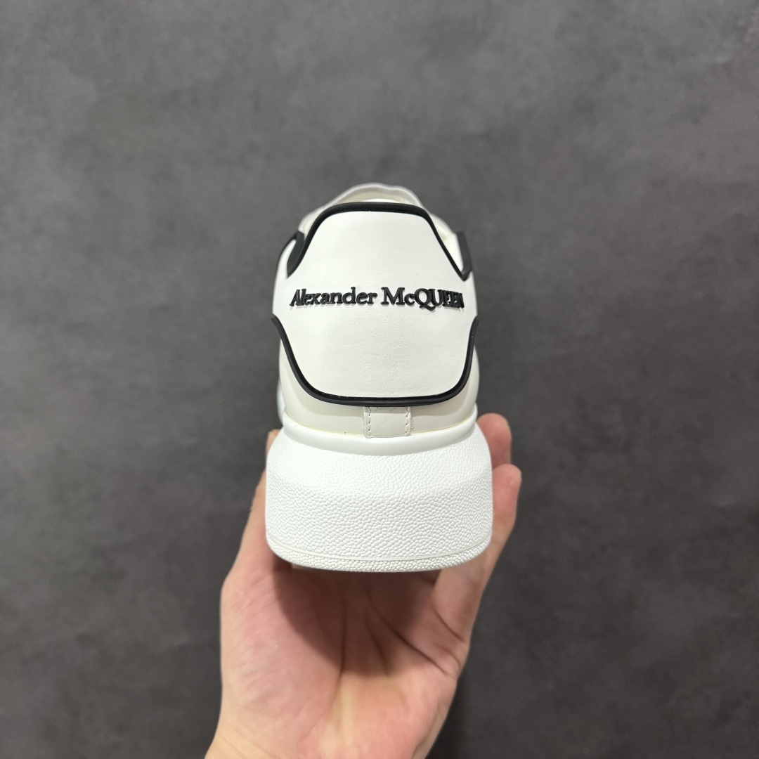 Alexander McQueen Sneaker SH528147