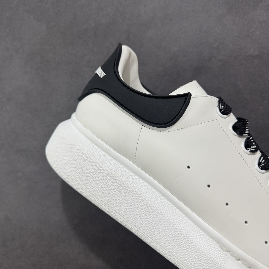 Alexander McQueen Sneaker SH528146