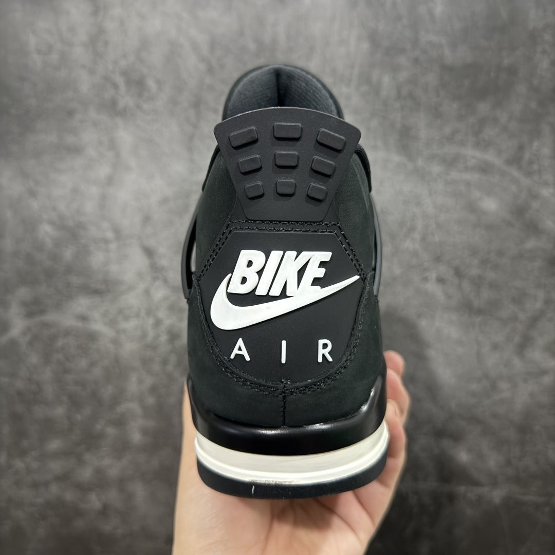 AJ 4 Sneaker  SH528191