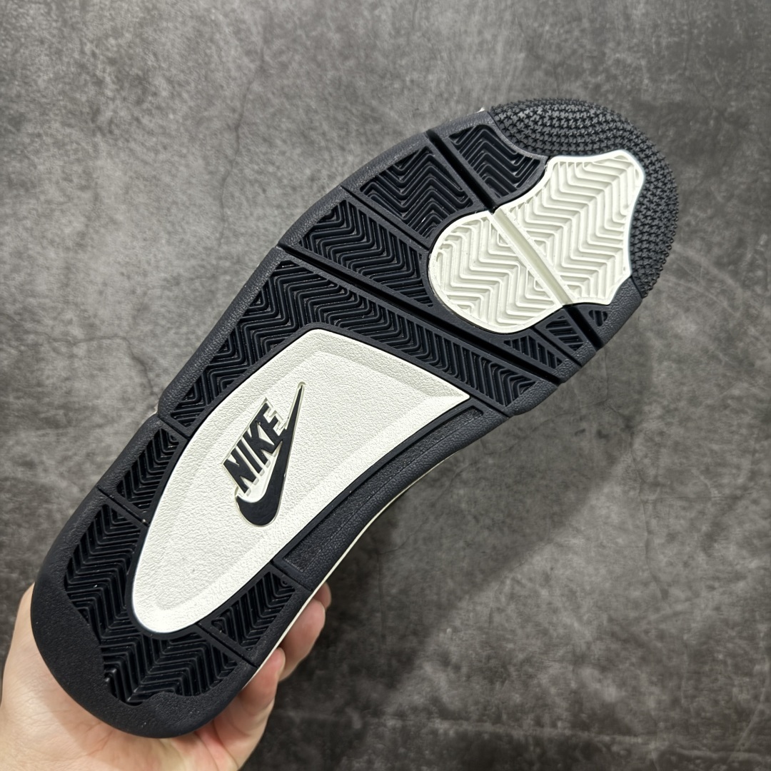 AJ 4 Sneaker  SH528191