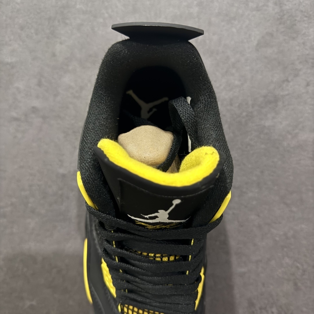 AJ 4 Sneaker  SH528193