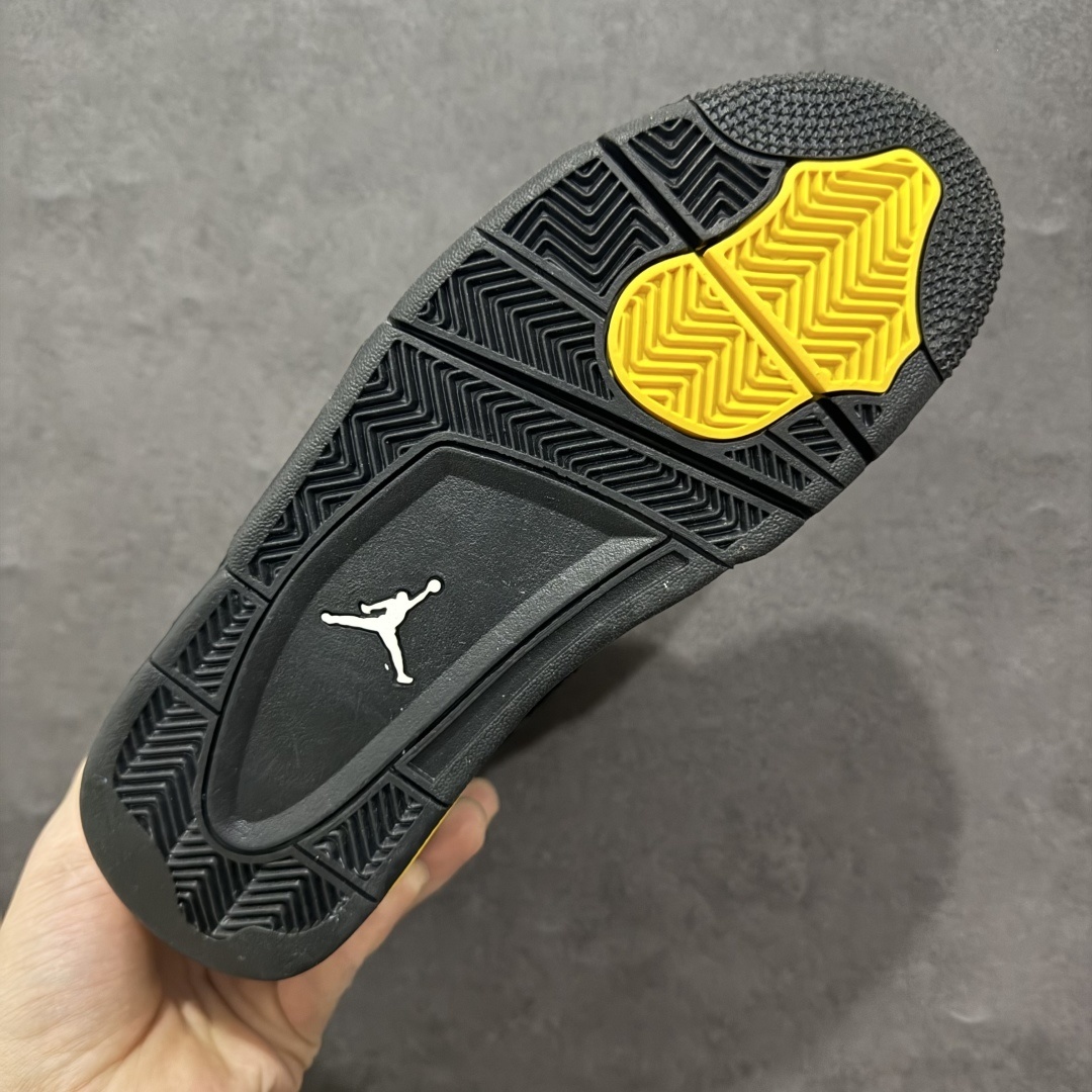 AJ 4 Sneaker  SH528193