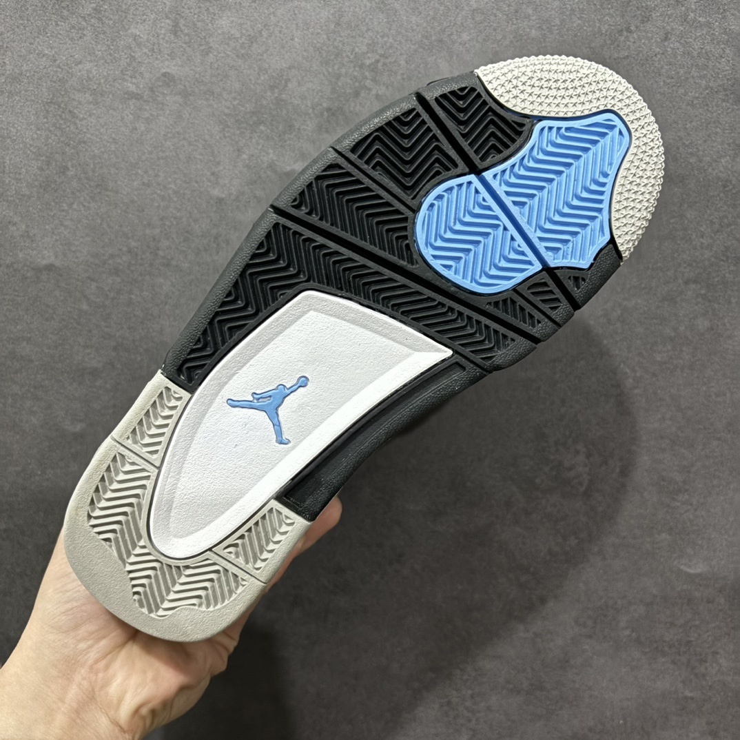  AJ4 Sneaker  SH528203