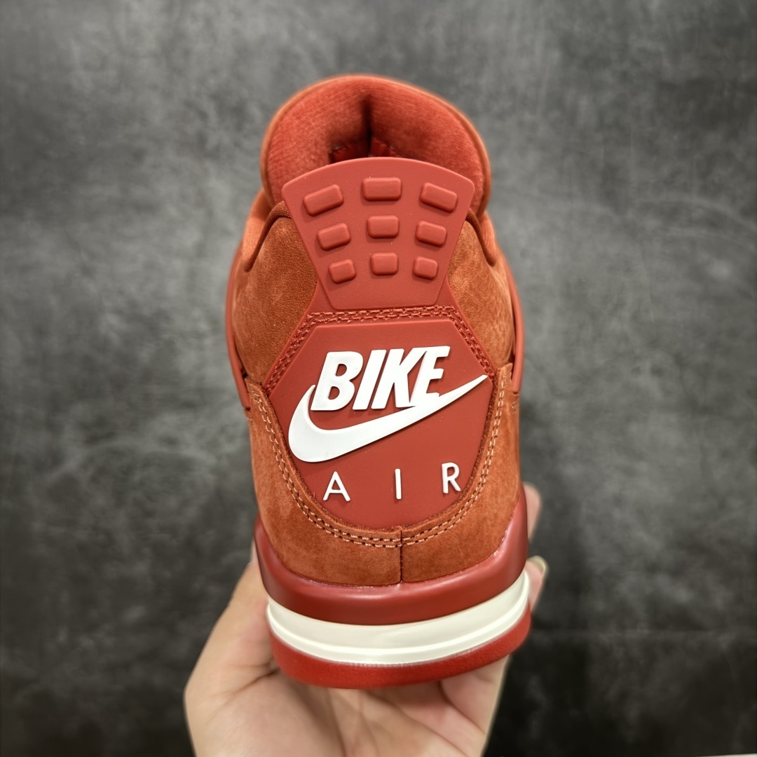  AJ4 Sneaker SH528209