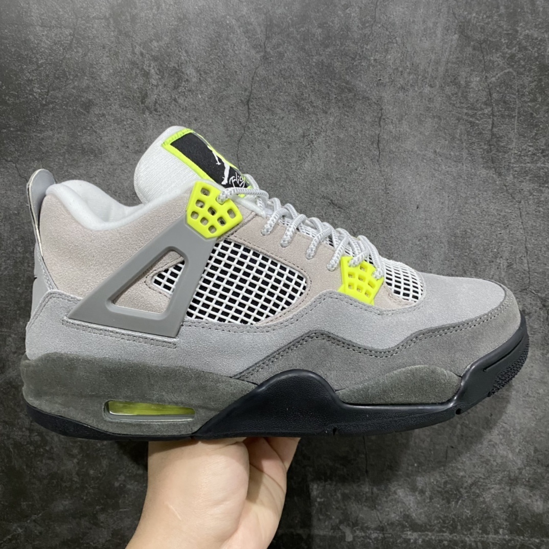  AJ4 Sneaker SH528210