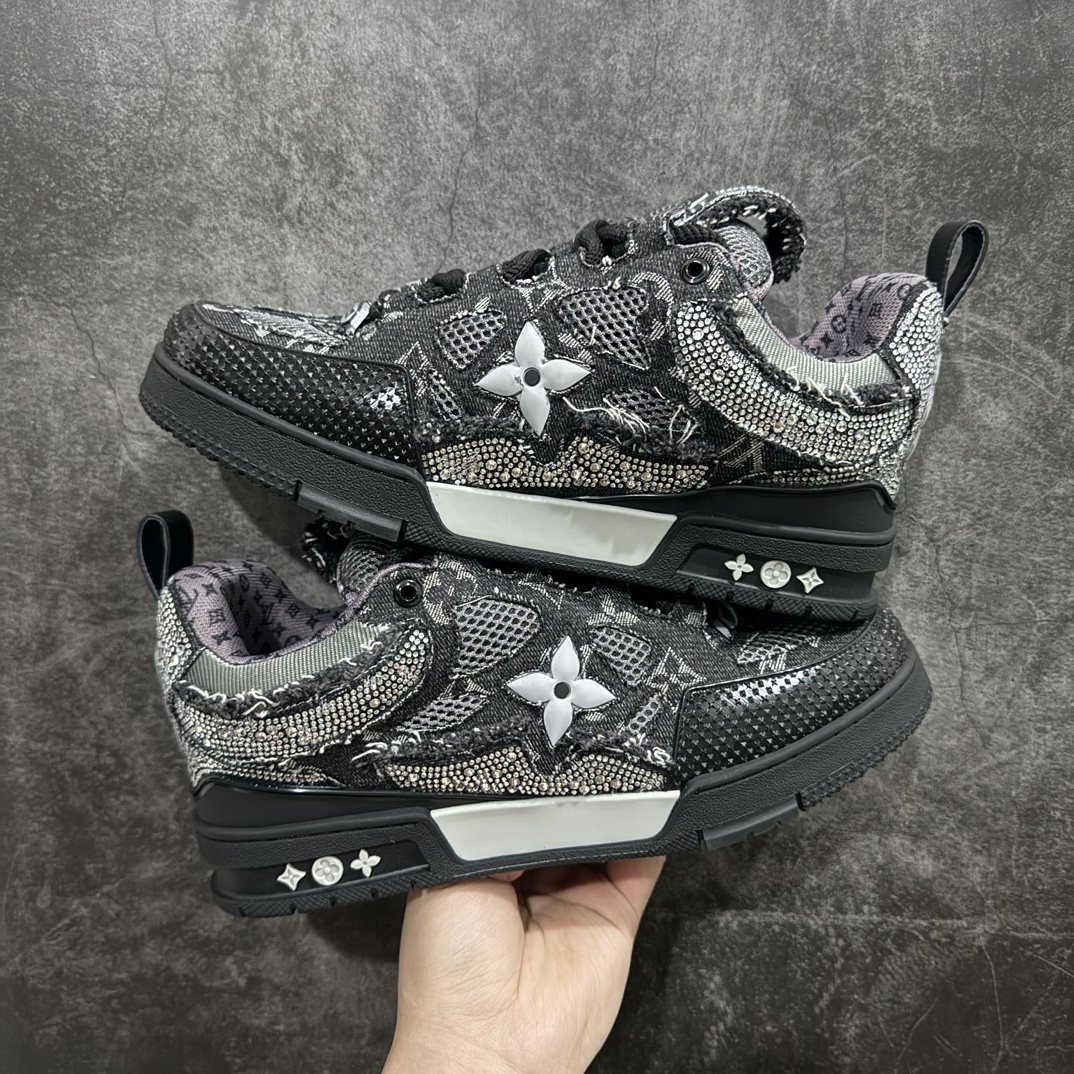 Louis Vuitton casual