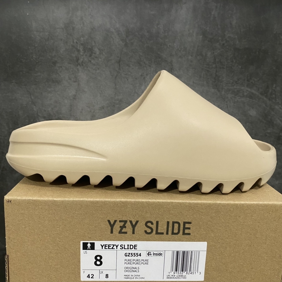 Adidas slippers  T538012